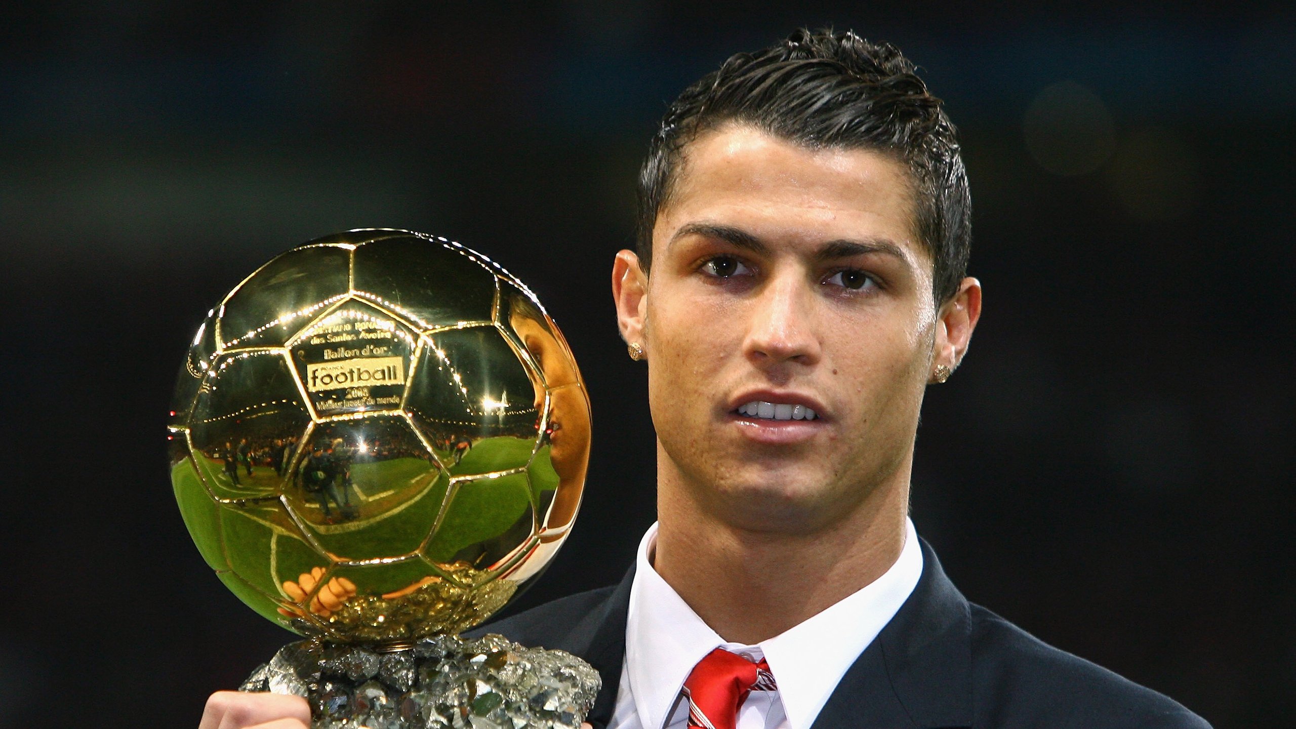 英超豪门青训出“荆棘”，新一代球星崭露头角，英超 青训